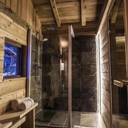 Charming Wood Luxury Chalet In Mont-blanc - Welkeys * Chamonix