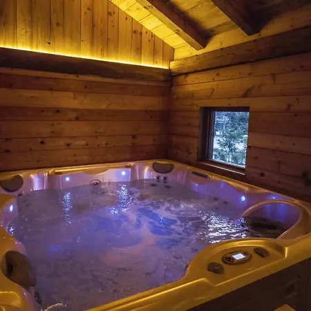 Charming Wood Luxury Chalet In Mont-blanc - Welkeys