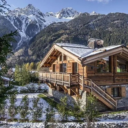 Chalet Charming Wood Luxury Chalet In Mont-blanc - Welkeys