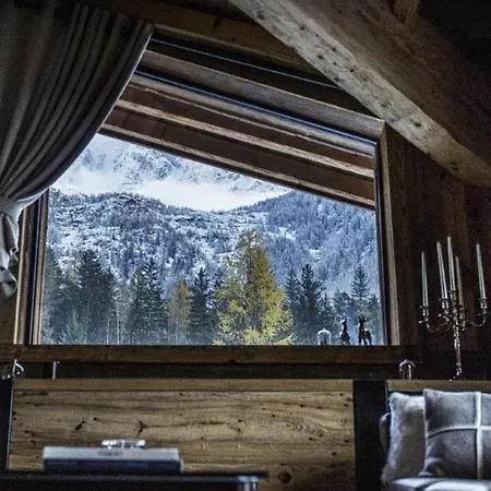 Chalet Charming Wood Luxury Chalet In Mont-blanc - Welkeys *
